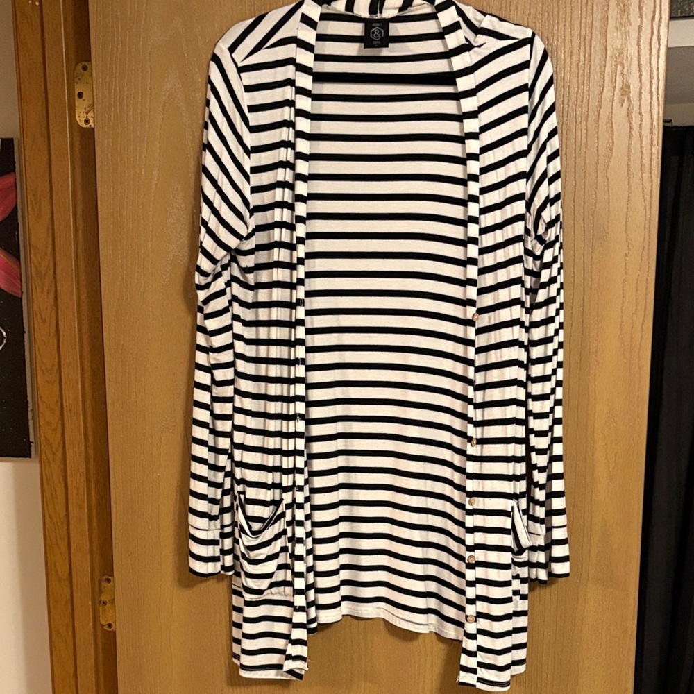 Agnes & Dora Monochrome Striped Cardigan